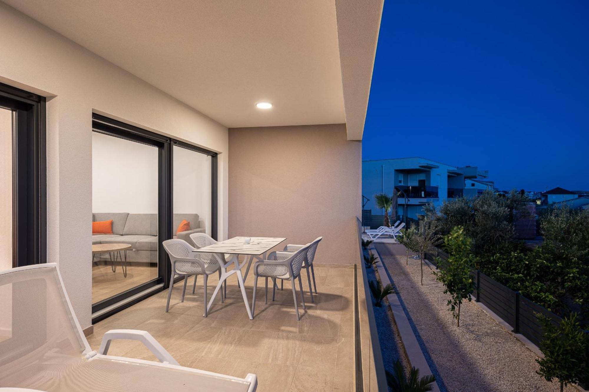 Adriatic Garden Apartments Okrug Gornji Buitenkant foto