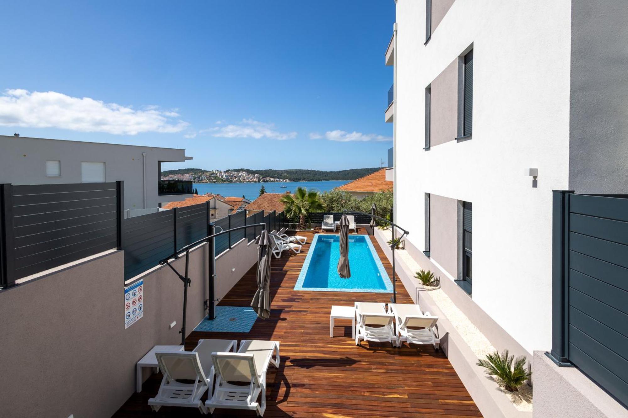 Adriatic Garden Apartments Okrug Gornji Buitenkant foto